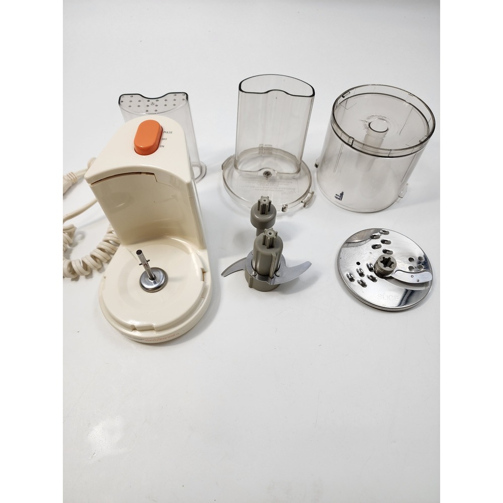 Black & Decker Handy Shortcut Micro Food Processor Cream HMP30 Chopper Slicer